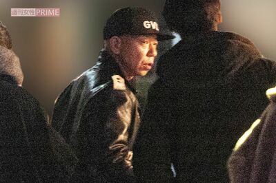 バイきんぐ・小峠英二が交際宣言!坂口杏里とのデートが教訓か、紗栄子似の新恋人と堂々過ごした「隠さない…